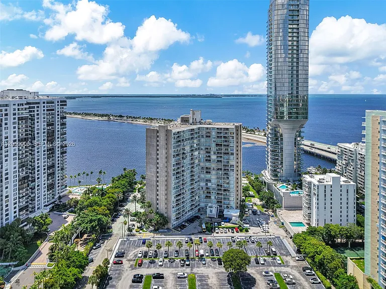 2451 Brickell Ave #5G — Photo 2