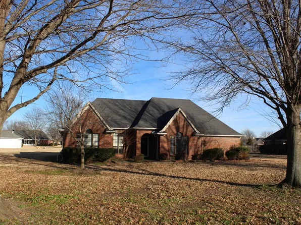 421 Danner Dr, Marion, AR 72364