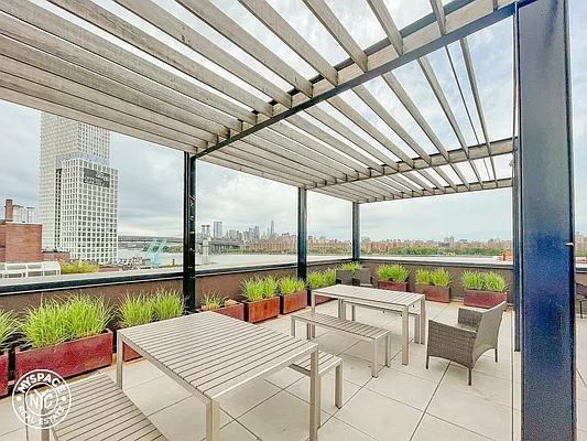 Rented by MySpaceNYC | media 90