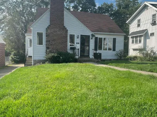 366 White Ave, Sharon, PA 16146