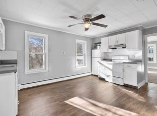 40 Suffolk St FLOOR 2, Abington, MA 02351