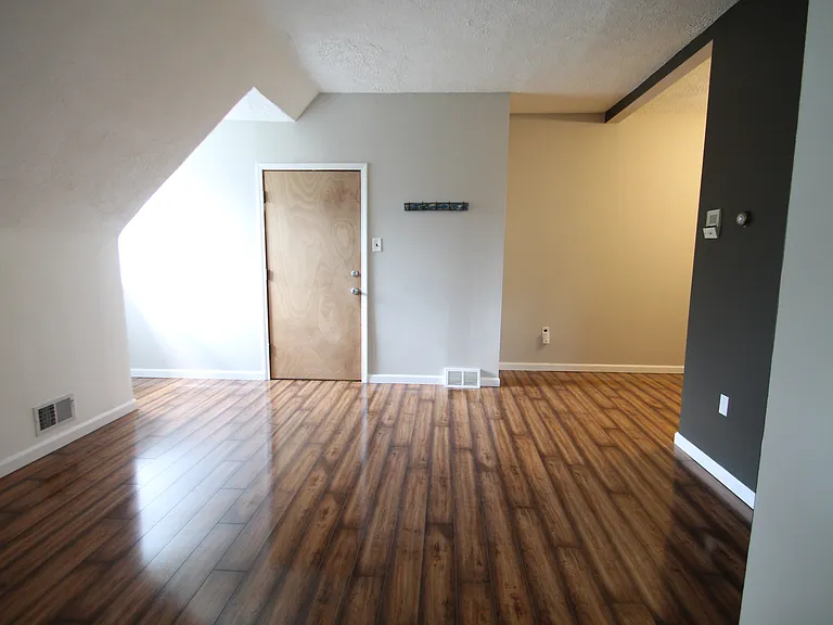 735 Orchard Ave #6 — Photo 6