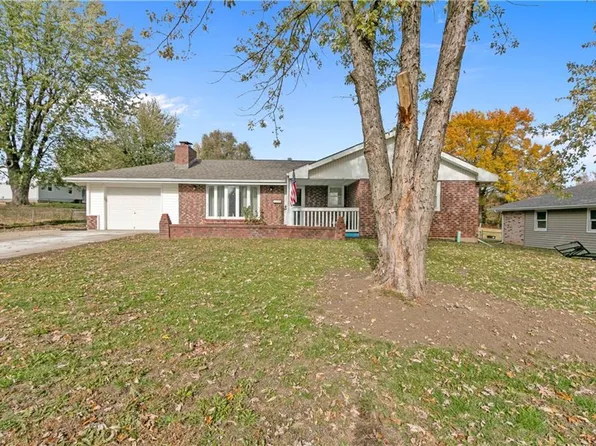 920 Tracy Ave, Excelsior Springs, MO 64024