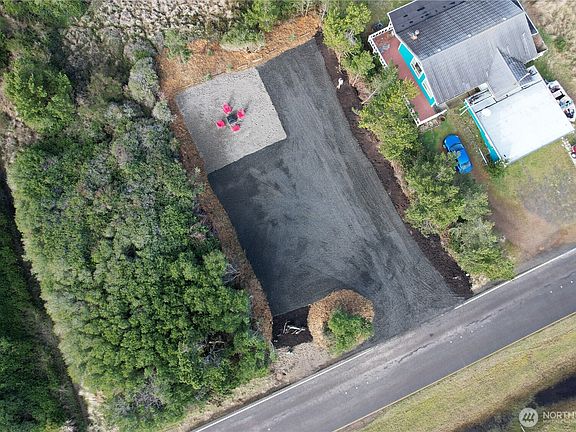 4th image of 943 Ocean Shores Boulevard SW