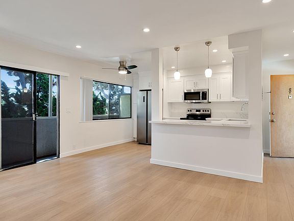 4th image of 11423 Ohio Ave APT 8