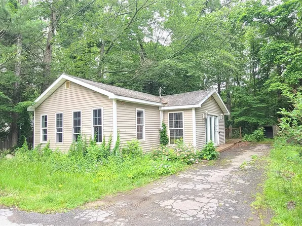 10 Mary Drive, Bloomingburg, NY 12721