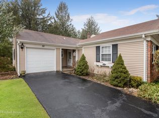 52 Hearthside Dr, Mount Sinai, NY 11766