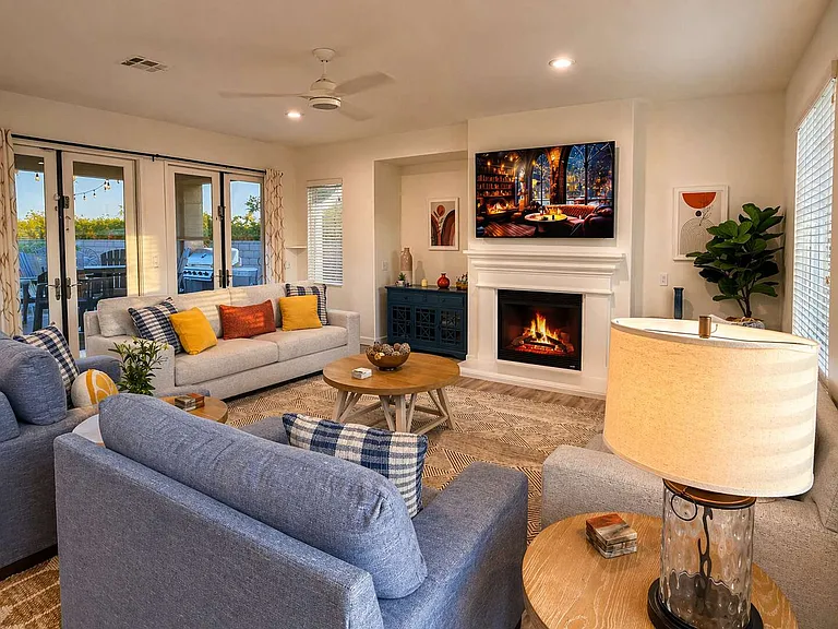 Del Lago Ct — Photo 67