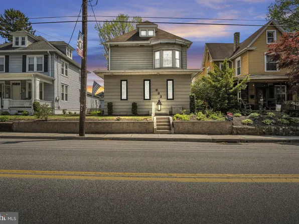 623 W Main St, Mechanicsburg, PA 17055