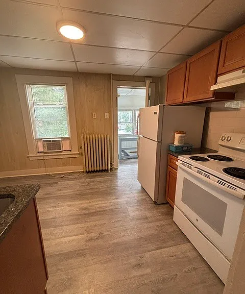 103 Atwater St — Photo 3