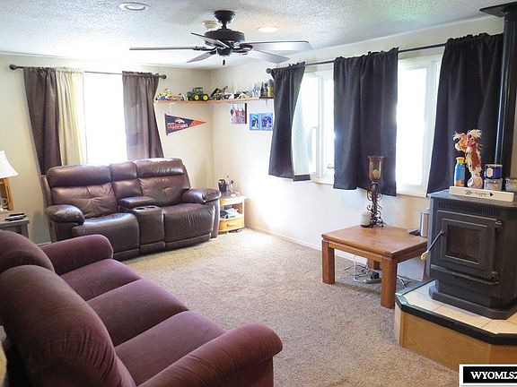 3rd image of 1009 Westview Dr