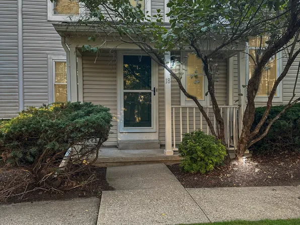 18 Grosbeak Dr, Hackettstown, NJ 07840