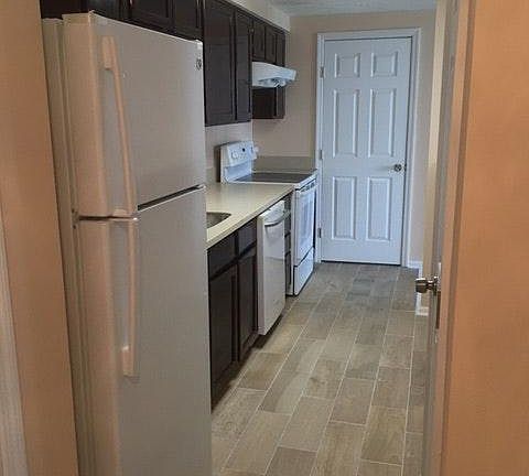 3rd image of 501 Palmtree Dr