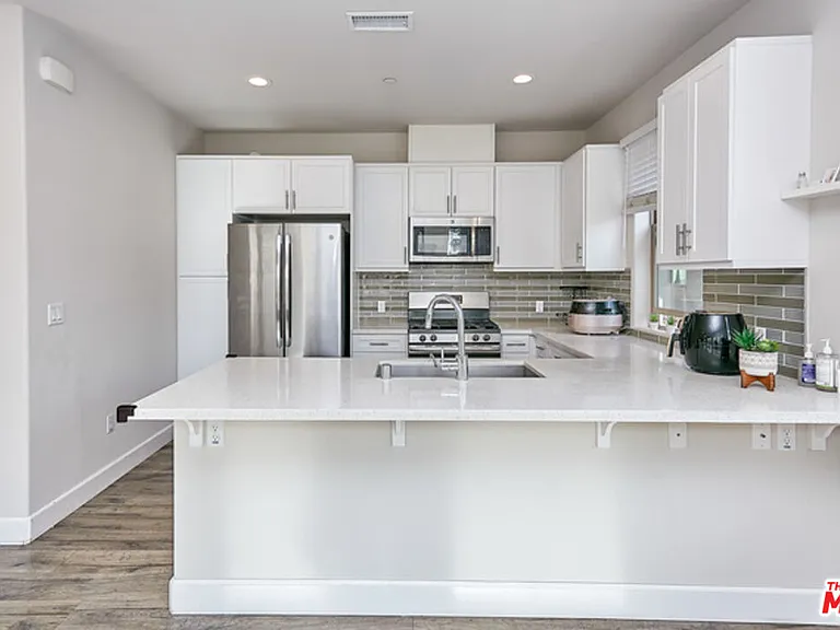 9831 Alburtis Ave #37 — Photo 22