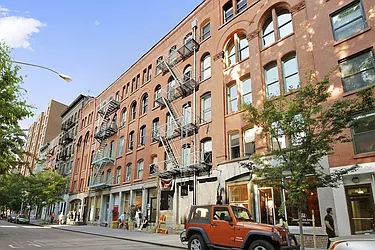 262 Mott Street in Nolita