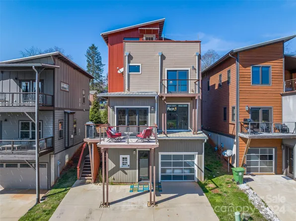 26 Upstream Way, Asheville, NC 28806