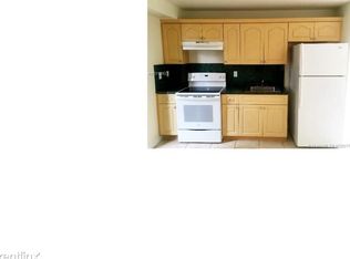 1063 SW 2nd St APT 5, Miami, FL 33130