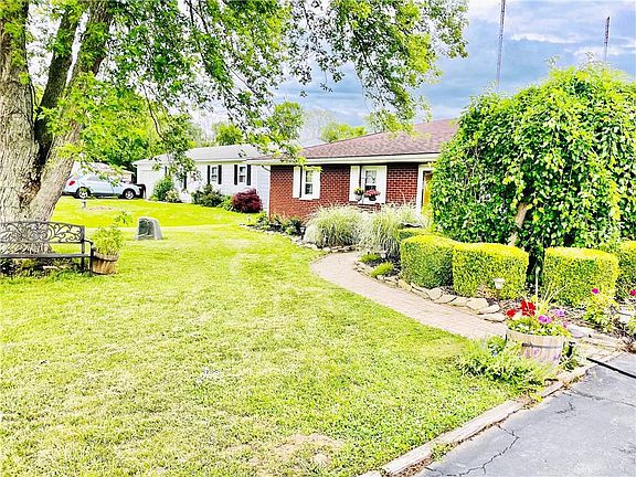 2nd image of 236 Woodside Dr
