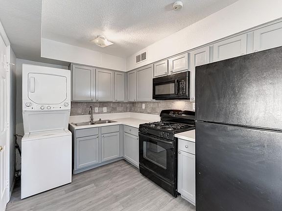 5th image of 1306 Rexford Pl #A