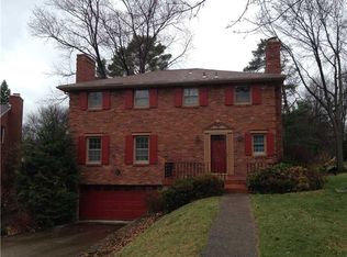920 Parkview Dr, Pittsburgh, PA 15243