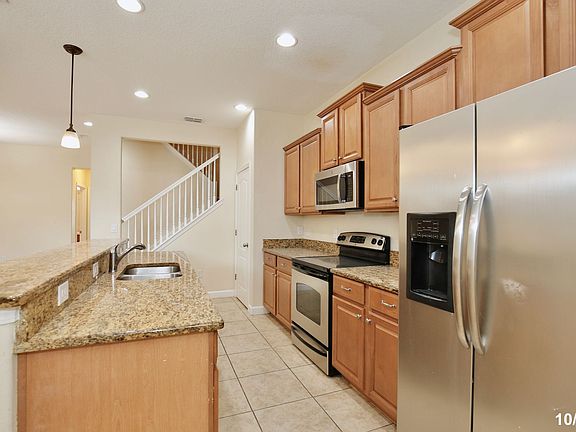5th image of 11196 Savannah Landing Cir