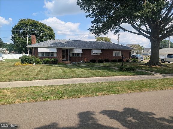 2nd image of 1003 Kaderly St NW