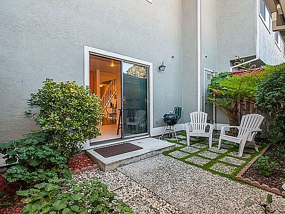 5th image of 811 Perseus Ln