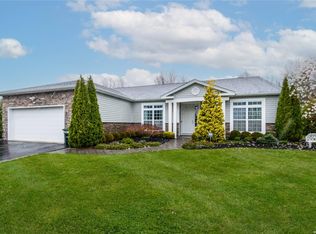 47 Hamlet Woods Dr, Saint James, NY 11780