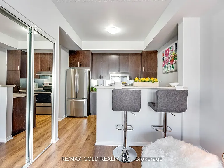 60 Fairwood Cir #88 — Photo 7