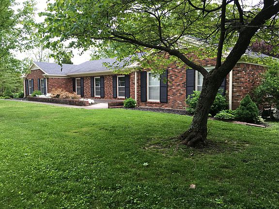 2nd image of 120 Circle Dr