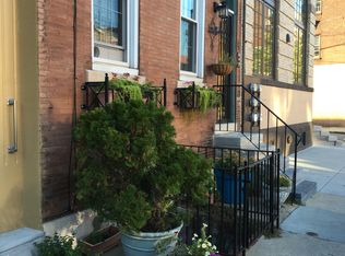 913 S 11th Street #Second Floor, Philadelphia, PA 19147