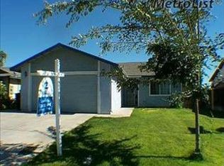 900 Houser Ln, Modesto, CA 95351
