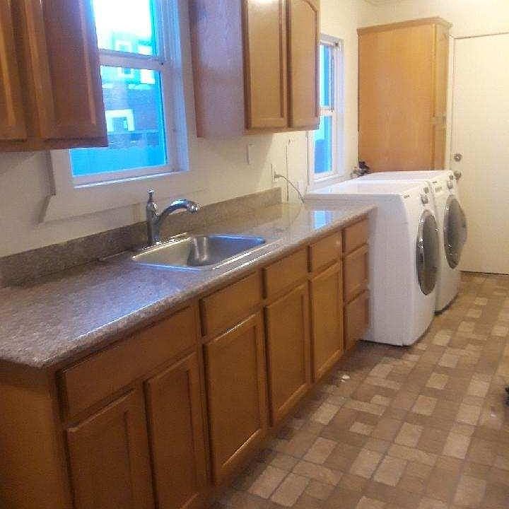 2nd image of 9862 Springfield St