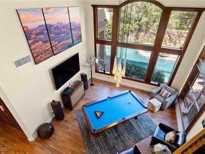 129 S Ring Dove Dr, Las Vegas, NV, 89144