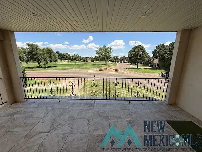 920 Colonial Pkwy — Photo 20