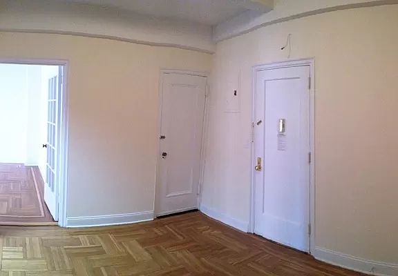 3rd image of 175 W 79th St #12C