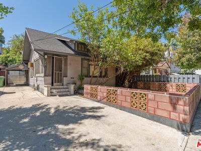 647 Laveta Ter, Los Angeles, CA, 90026