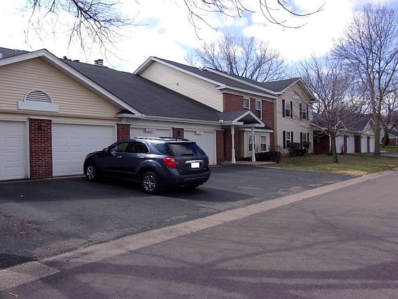 3rd image of 737 Larpenteur Ave E APT H