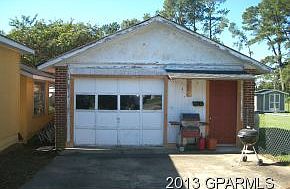 3rd image of 7558 Pitt St