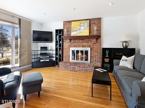 2nd image of 1873 Bosworth Ln