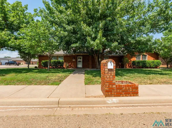 2400 Northglen Dr, Clovis, NM 88101