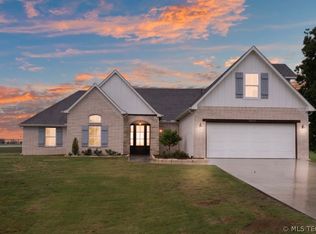 8813 E College St, Broken Arrow, OK 74014