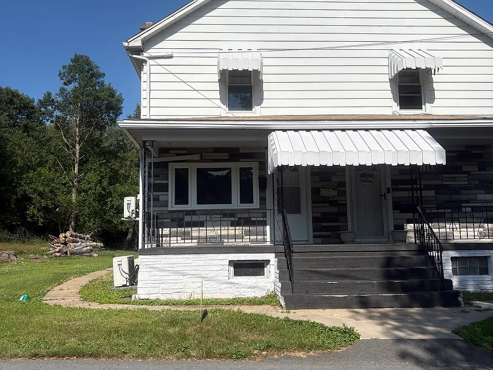 54 Humphrey St