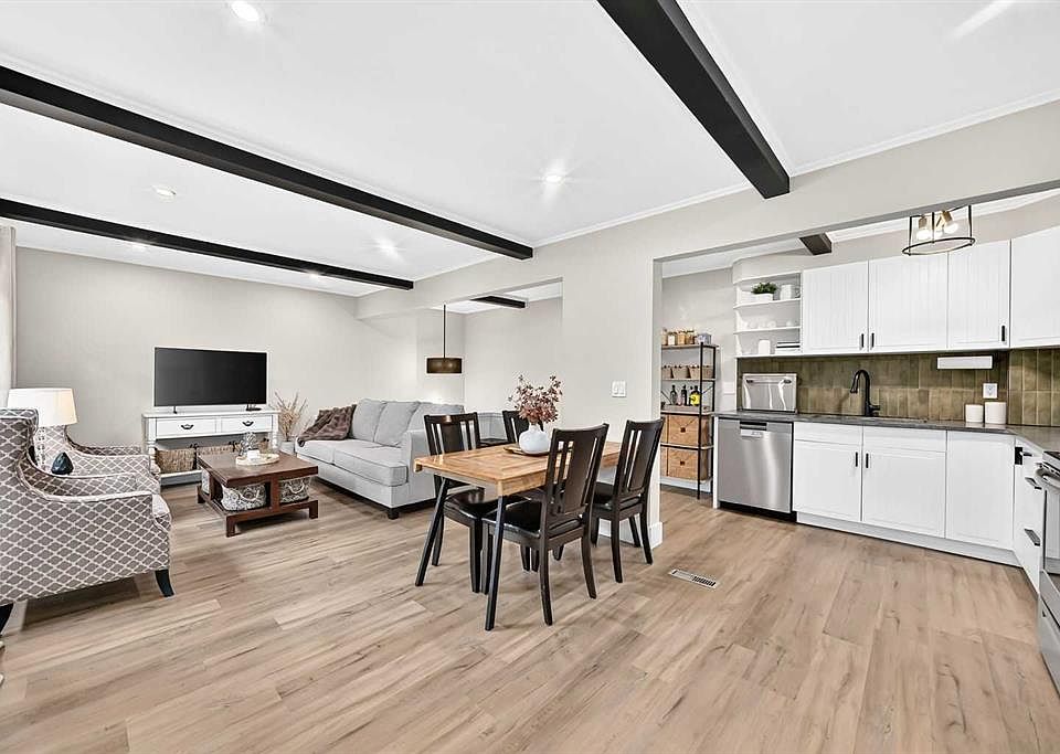 1st image of 11010 E Bonaventure Dr SE #1702