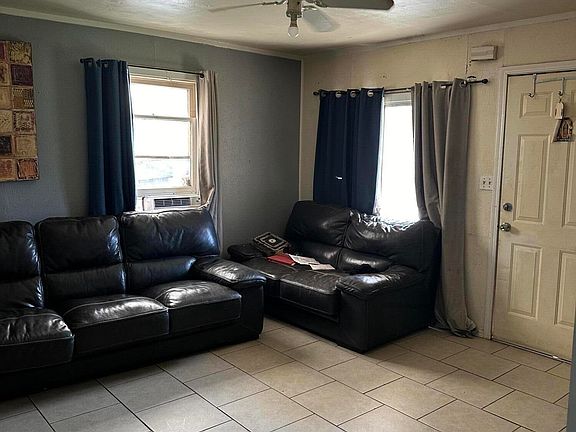 3rd image of 669 S 11 1/2 Avenue