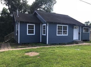 113 Riverside St, Highlands, TX 77562