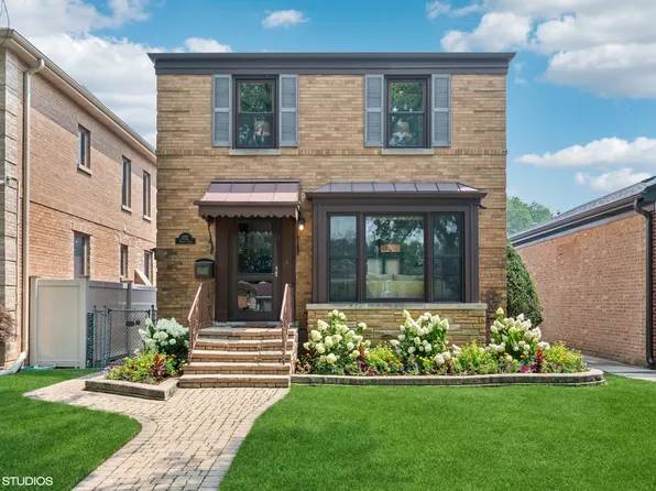 6221 N Tripp Ave, Chicago, IL 60646