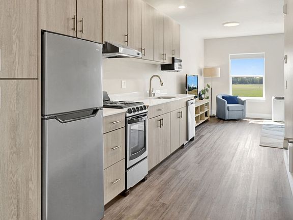 2nd image of 801 Aaron Dr #302