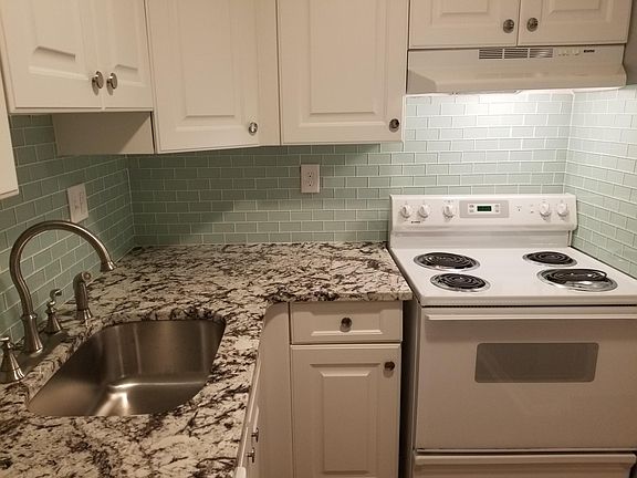 2nd image of 25 Linden Ave #3