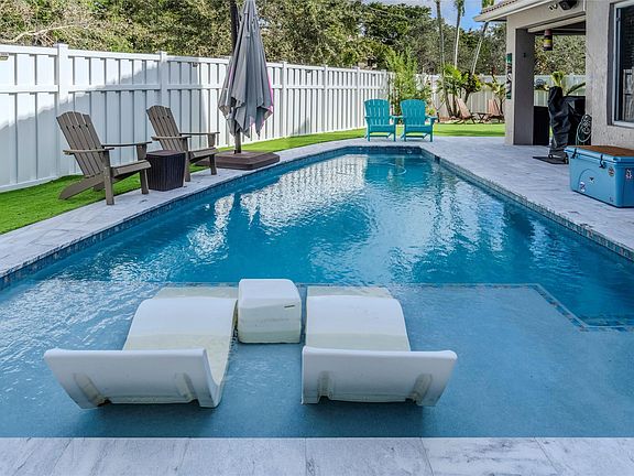 5th image of 207 La Costa Lane
